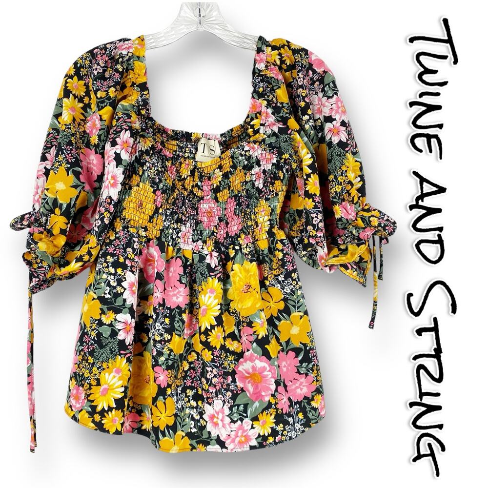Twine and String Floral Smocked Blouse Balloon Sleeve Womens Size Medium